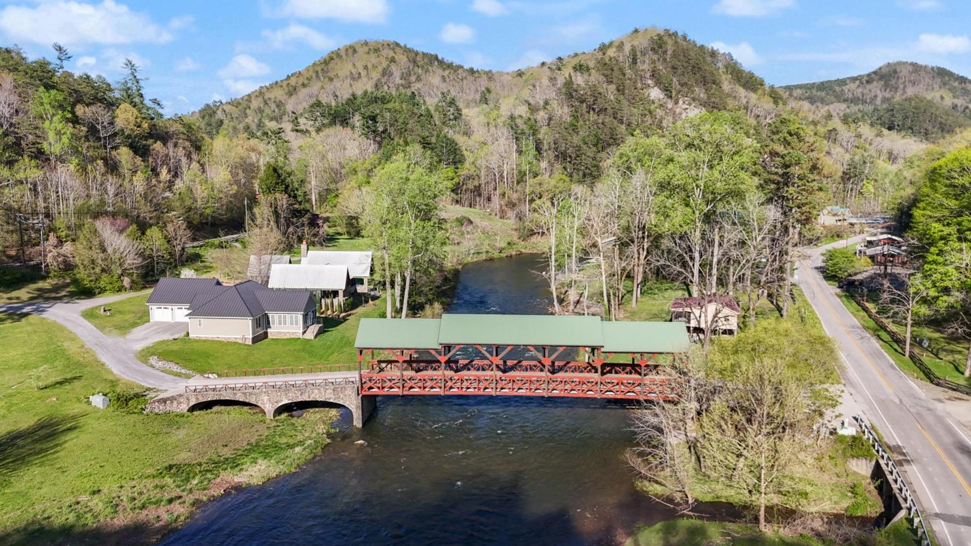 The Tellico Plains Inn And Event Venue Eksteriør bilde