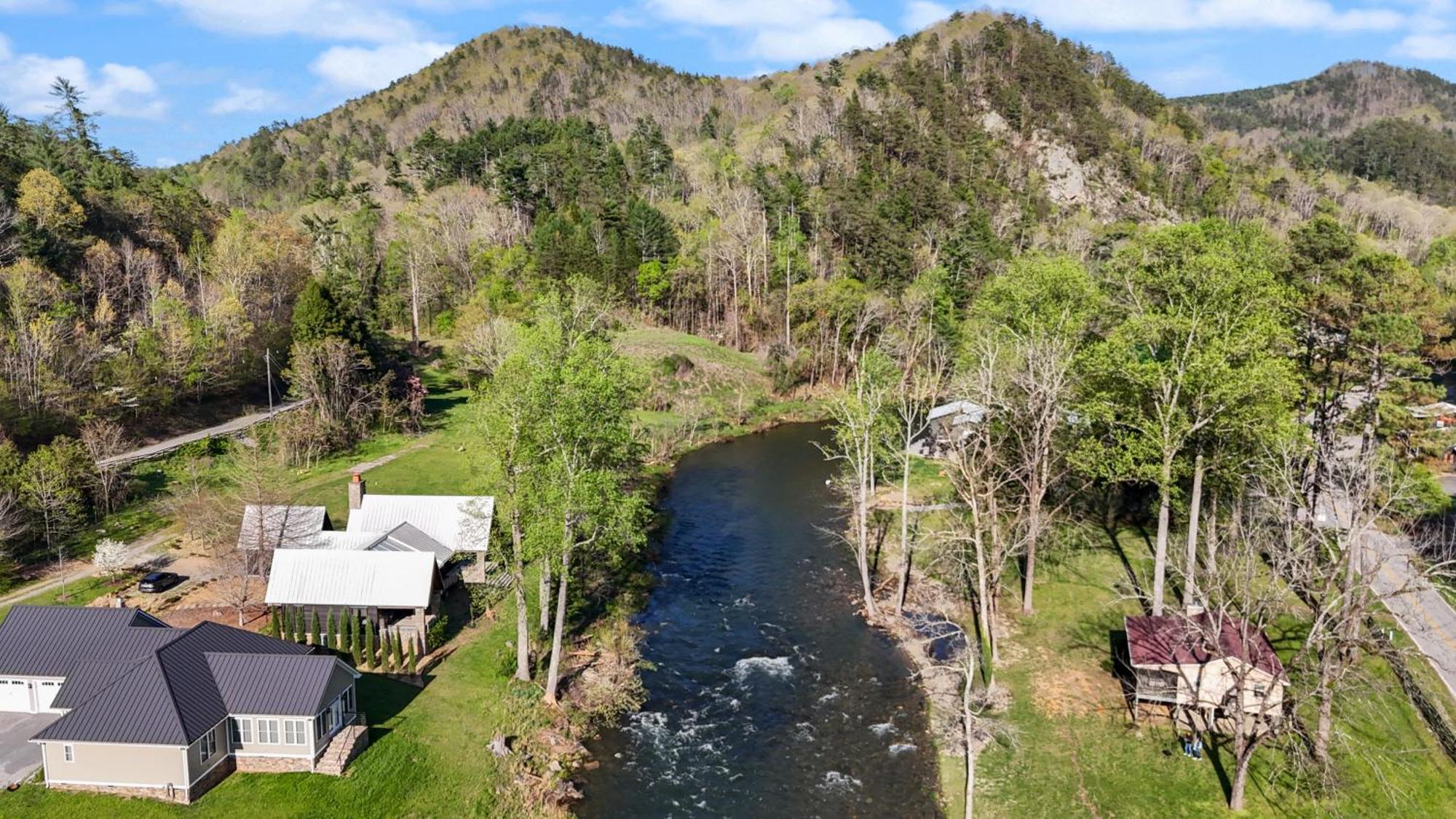 The Tellico Plains Inn And Event Venue Eksteriør bilde